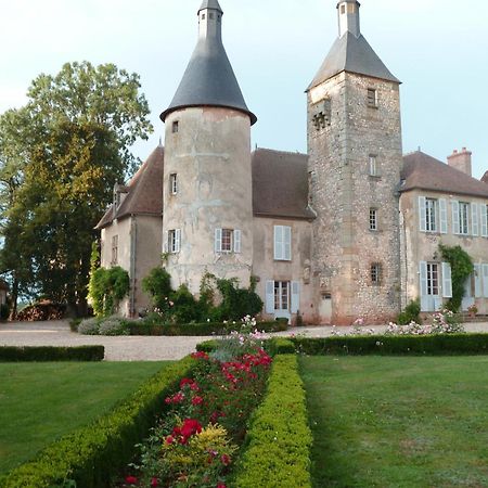 Château de Clusors Saint-Menoux Exterior foto